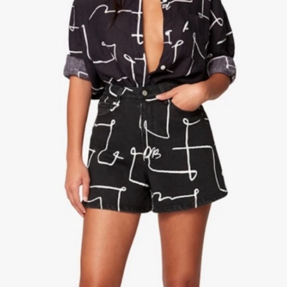 R WeWoreWhat Rinse Black Scribble Stretch Denim High Rise Balloon Short NWT 29